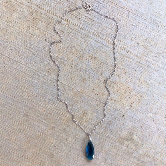 Sundance Charm handcrafted Necklace - Picture 8 of 9